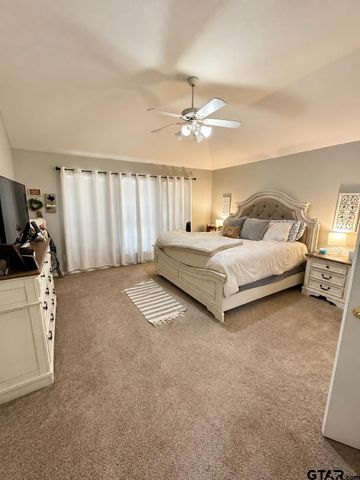 501 Noah Ln, Lindale, TX 75771