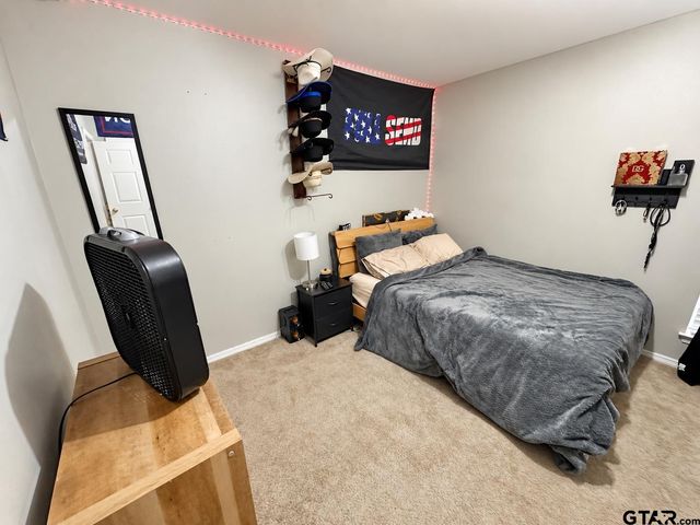 501 Noah Ln, Lindale, TX 75771