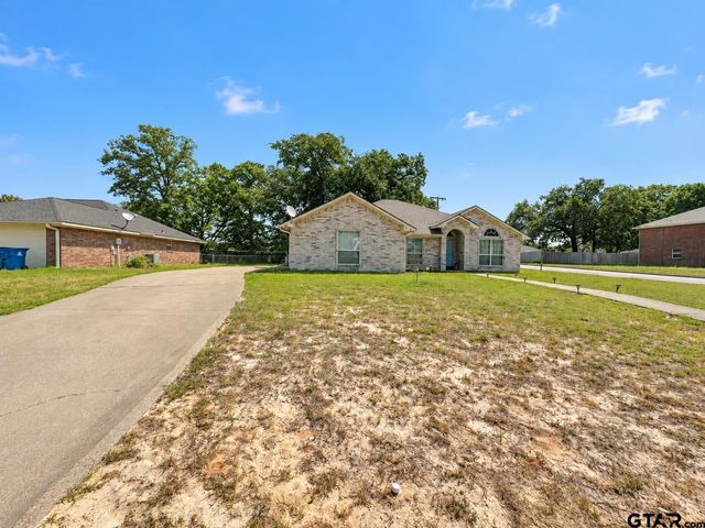 501 Noah Ln, Lindale, TX 75771