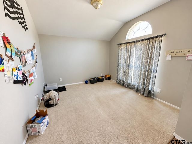 501 Noah Ln, Lindale, TX 75771