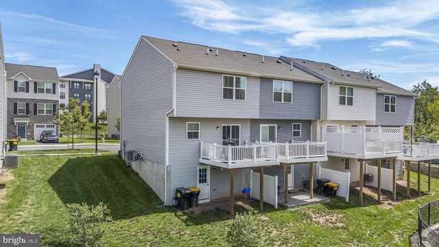 121 NELSON LN, Pottstown, PA 19464