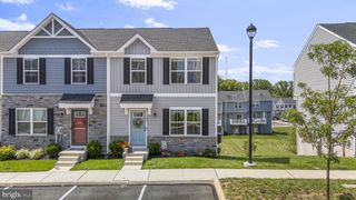 121 NELSON LN, Pottstown, PA 19464