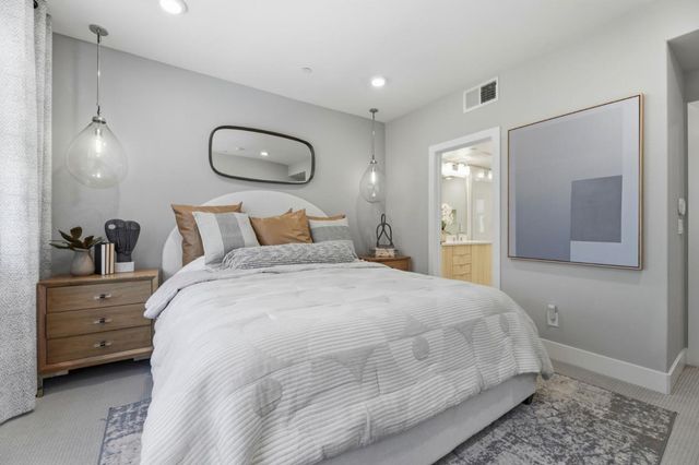 2913 Noyce Place 217, Santa Clara, CA 95051