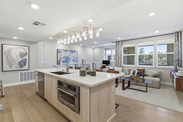 2913 Noyce Place 217, Santa Clara, CA 95051