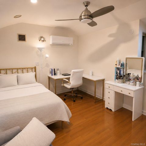 73-63 192nd Street, Fresh Meadows, NY 11366