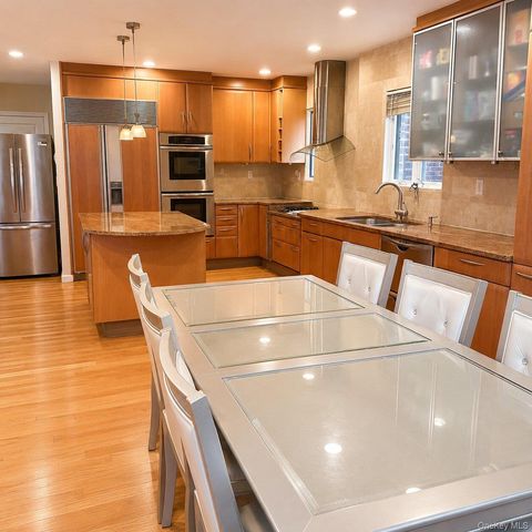 73-63 192nd Street, Fresh Meadows, NY 11366