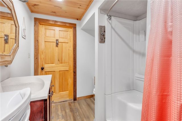 36044 Route 66, Crown, PA 16220