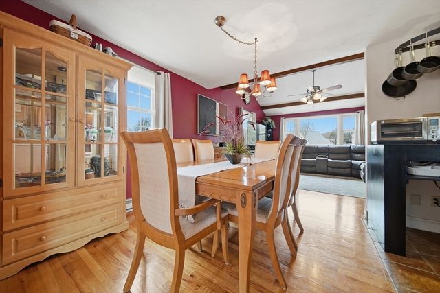 2 Back River Rd, Amesbury, MA 01913