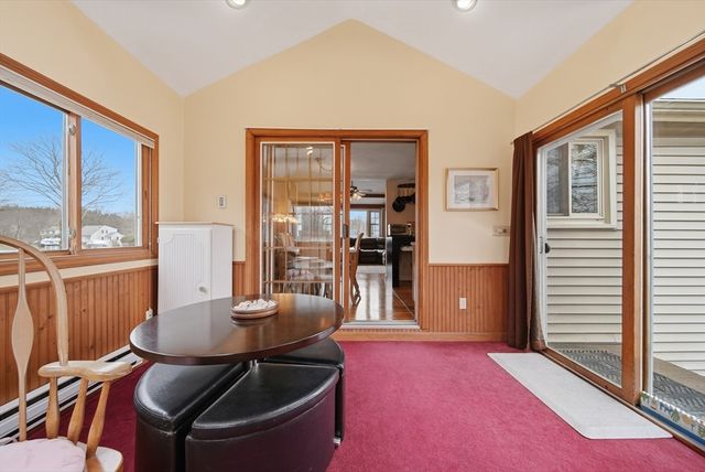 2 Back River Rd, Amesbury, MA 01913