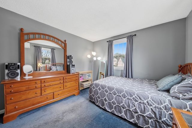 2 Back River Rd, Amesbury, MA 01913