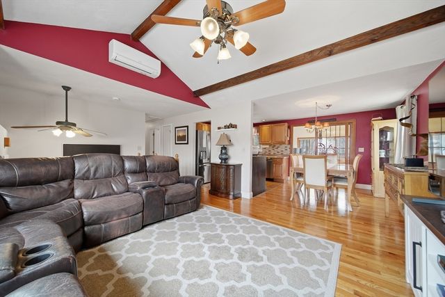 2 Back River Rd, Amesbury, MA 01913