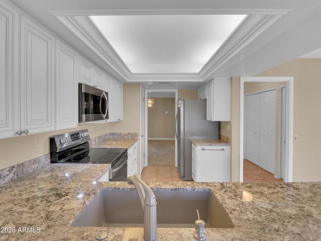 12946 W ASHWOOD Drive, Sun City West, AZ 85375