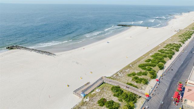 410 E Broadway E 5R, Long Beach, NY 11561