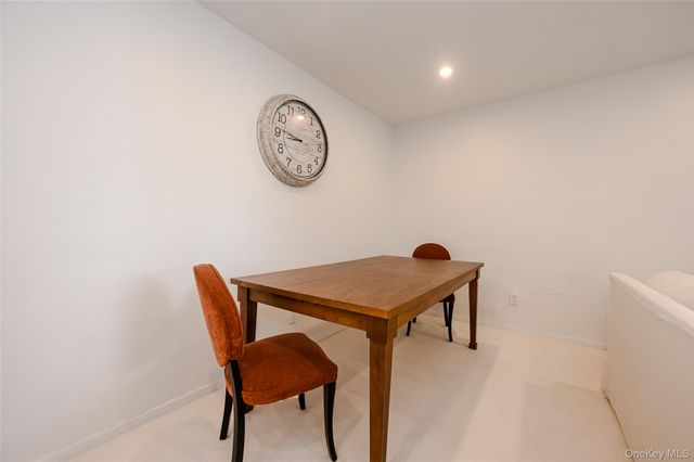 410 E Broadway E 5R, Long Beach, NY 11561