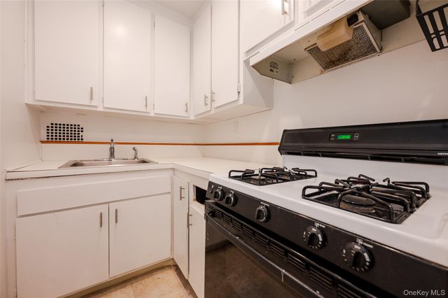 410 E Broadway E 5R, Long Beach, NY 11561