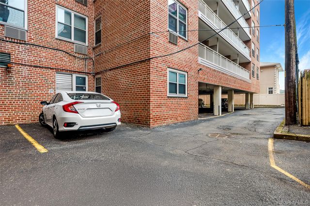 410 E Broadway E 5R, Long Beach, NY 11561