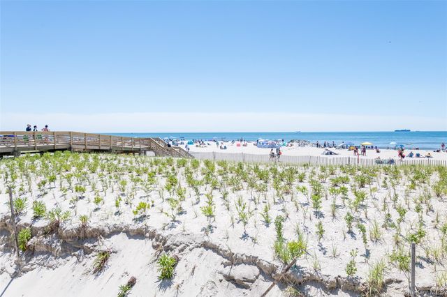 410 E Broadway E 5R, Long Beach, NY 11561