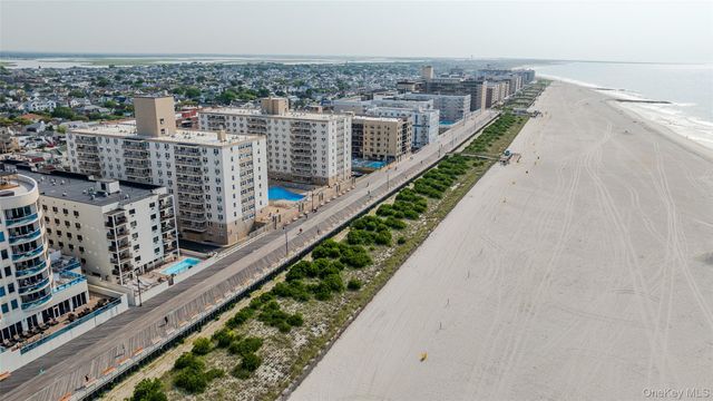 410 E Broadway E 5R, Long Beach, NY 11561