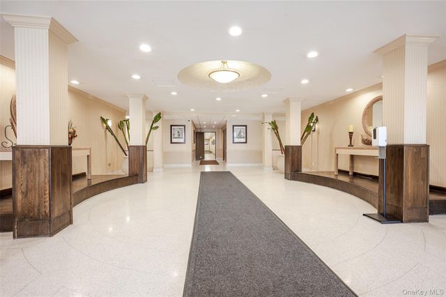 410 E Broadway E 5R, Long Beach, NY 11561