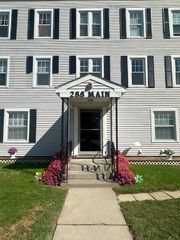 288 Main Stree 2D, Oxford, MA 01540