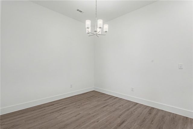 3610 N Wiley Drive, Siloam Springs, AR 72761