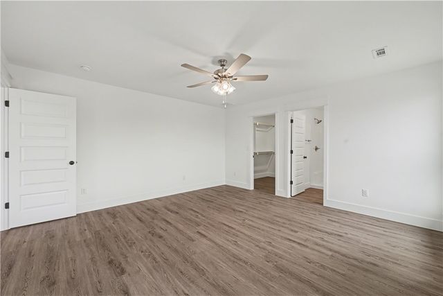 3610 N Wiley Drive, Siloam Springs, AR 72761