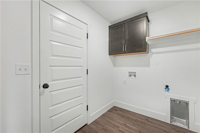 3610 N Wiley Drive, Siloam Springs, AR 72761