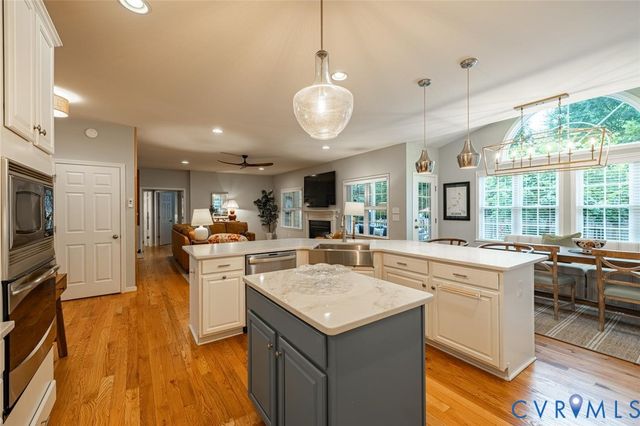 14100 Rigney Dr, Midlothian, VA 23113