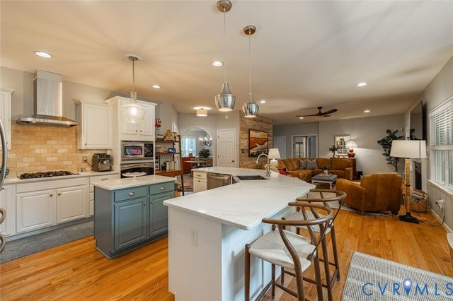 14100 Rigney Dr, Midlothian, VA 23113
