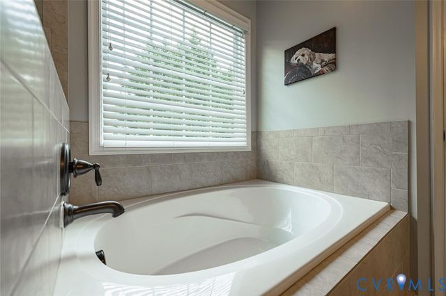 14100 Rigney Dr, Midlothian, VA 23113