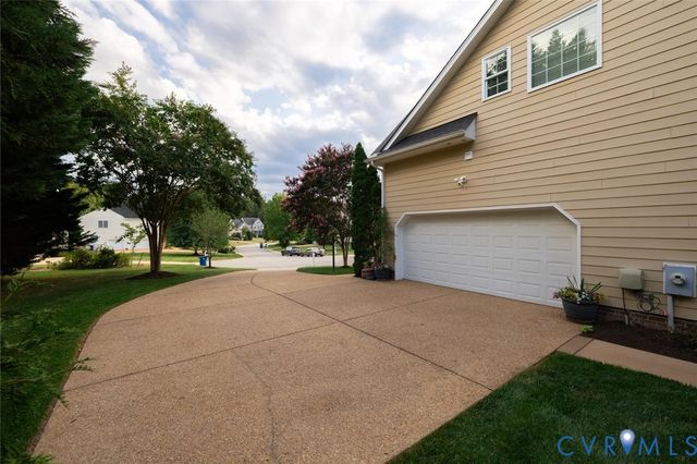 14100 Rigney Dr, Midlothian, VA 23113