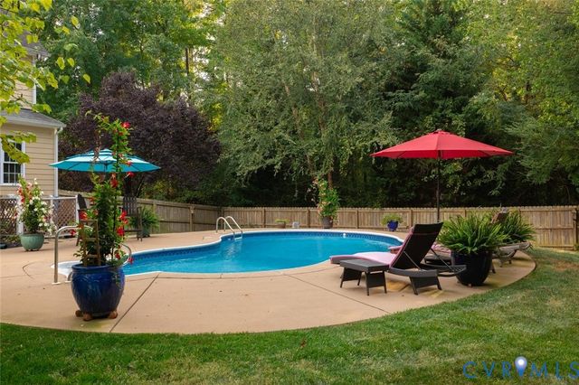 14100 Rigney Dr, Midlothian, VA 23113