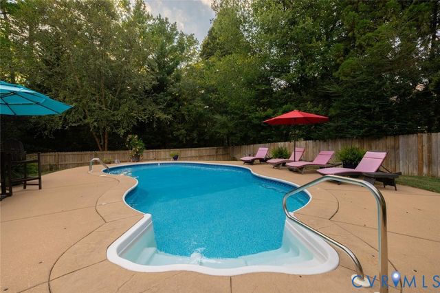 14100 Rigney Dr, Midlothian, VA 23113