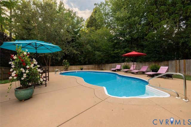 14100 Rigney Dr, Midlothian, VA 23113