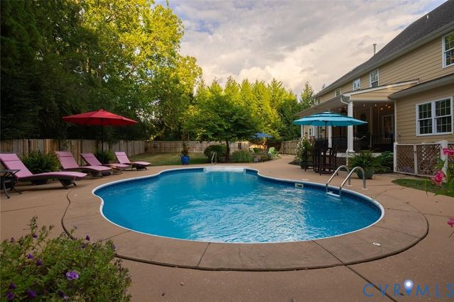 14100 Rigney Dr, Midlothian, VA 23113