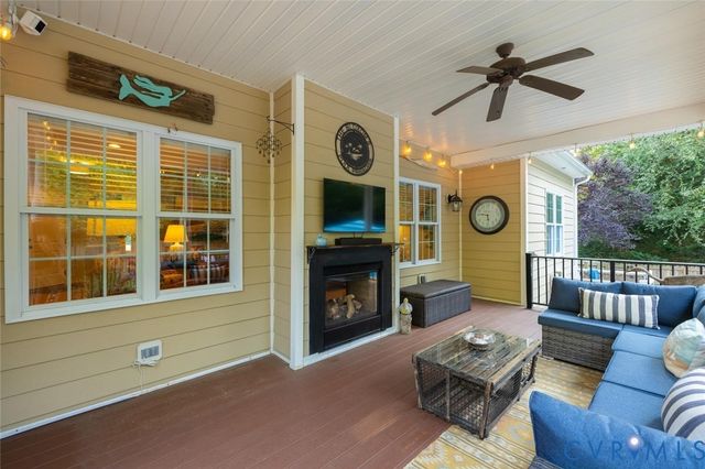 14100 Rigney Dr, Midlothian, VA 23113