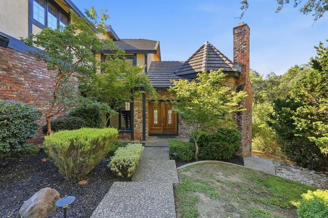 9290 S Ravine Ln, Fair Oaks, CA 95628
