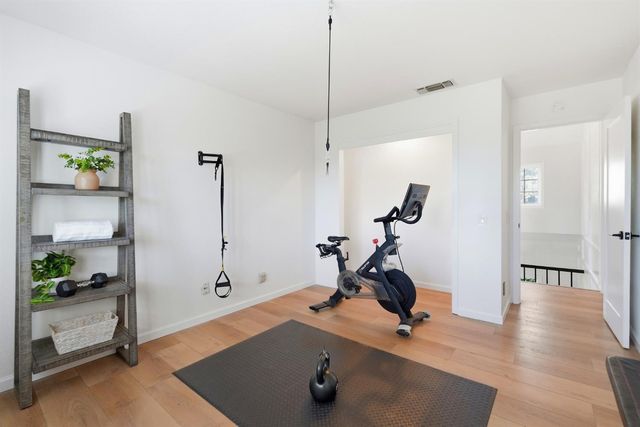 9290 S Ravine Ln, Fair Oaks, CA 95628