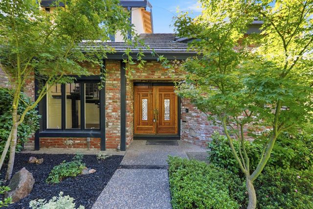 9290 S Ravine Ln, Fair Oaks, CA 95628