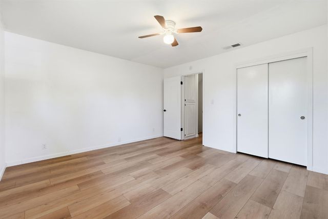 9290 S Ravine Ln, Fair Oaks, CA 95628