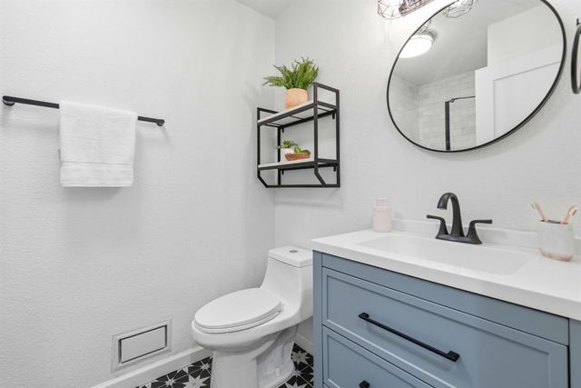 9290 S Ravine Ln, Fair Oaks, CA 95628