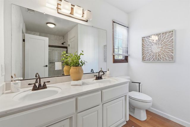 9290 S Ravine Ln, Fair Oaks, CA 95628