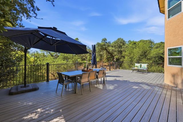 9290 S Ravine Ln, Fair Oaks, CA 95628