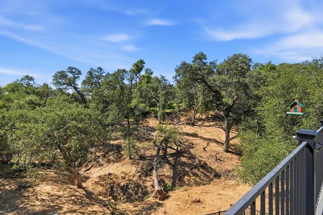 9290 S Ravine Ln, Fair Oaks, CA 95628