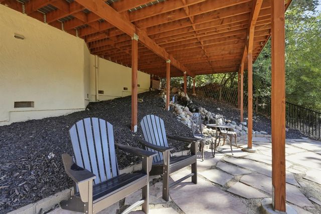 9290 S Ravine Ln, Fair Oaks, CA 95628