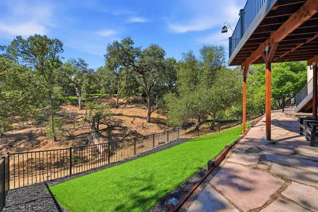 9290 S Ravine Ln, Fair Oaks, CA 95628