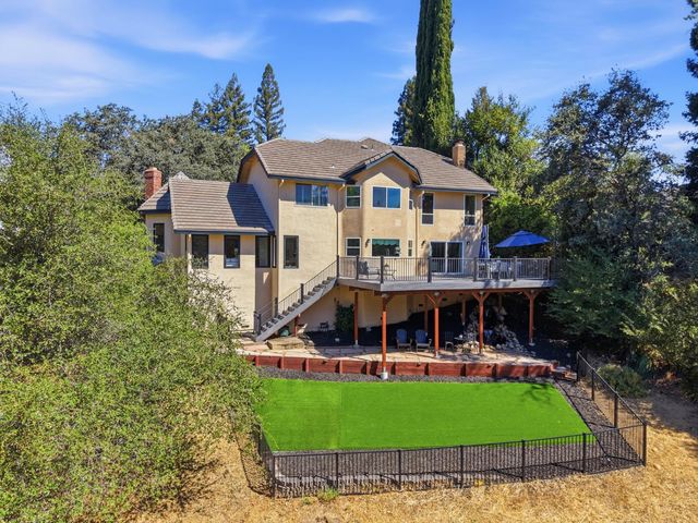 9290 S Ravine Ln, Fair Oaks, CA 95628