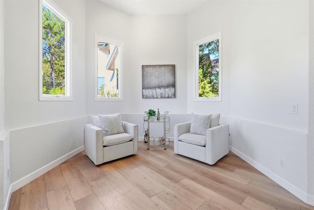9290 S Ravine Ln, Fair Oaks, CA 95628