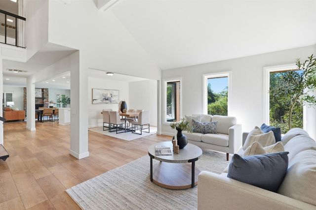 9290 S Ravine Ln, Fair Oaks, CA 95628