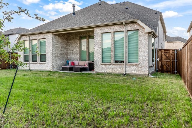 300 Foxglove Hill, Argyle, TX 76226